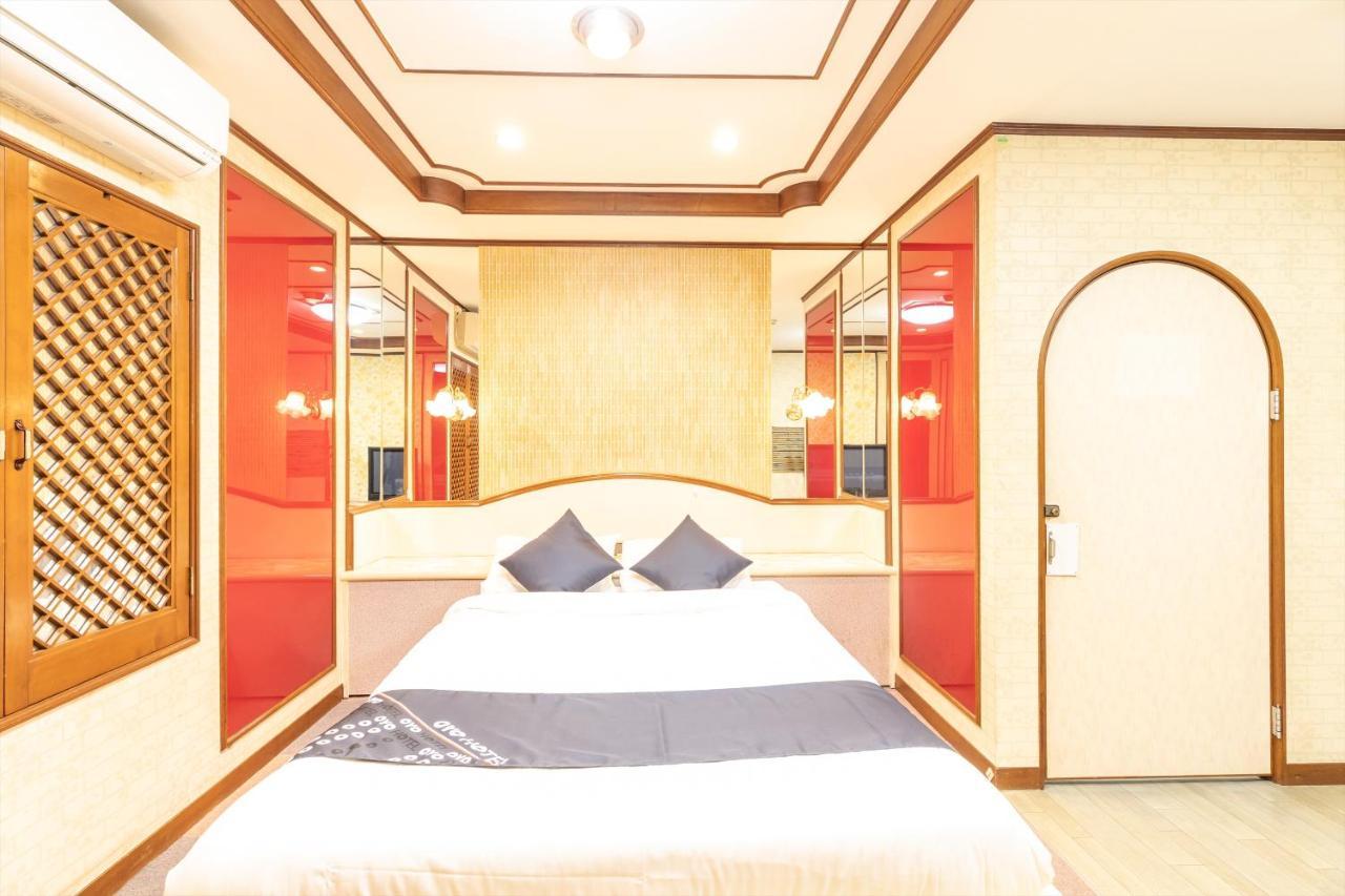 Oyo Hotel Tatsuyoshi Sennan Misakimachi Tannowa Ngoại thất bức ảnh